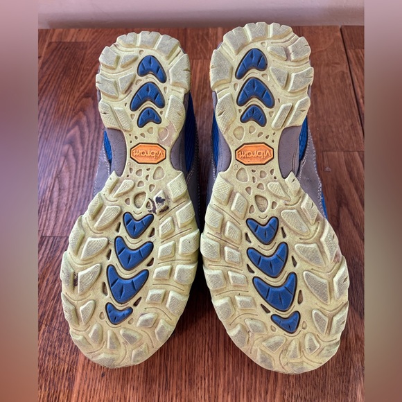 Ahnu Sugarpine Air Mesh Hiking Shoe, Tahoe - Picture 4 of 7